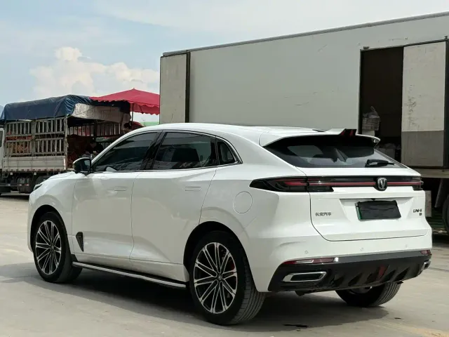 Changan UNI-K iDD — Фото автомобиля 4
