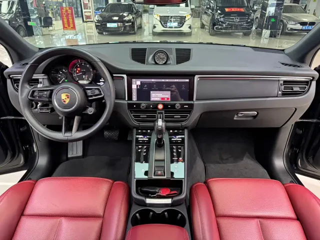 Porsche Macan — Фото автомобиля 5