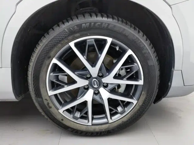 GAC Trumpchi GS8 — Фото автомобиля 17