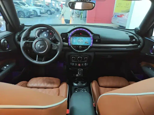 MINI Clubman — Фото автомобиля 9