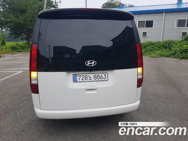 Hyundai Staria Staria Tourer 11 мест — Фото автомобиля 3