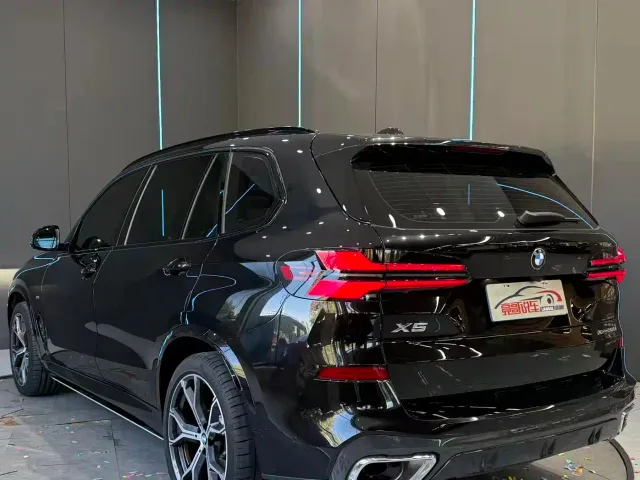 BMW X5 — Фото автомобиля 8