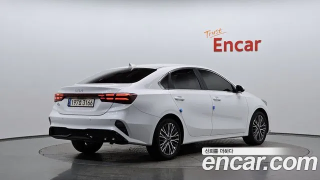 Kia K3 — Фото автомобиля 2