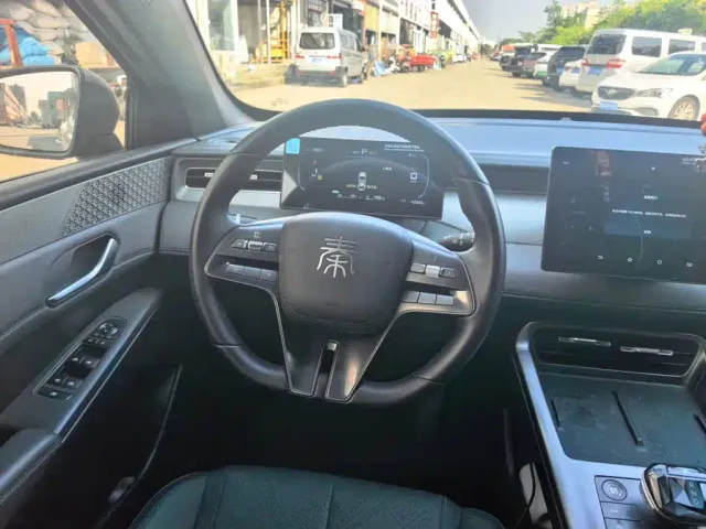 BYD Qin L — Фото автомобиля 6