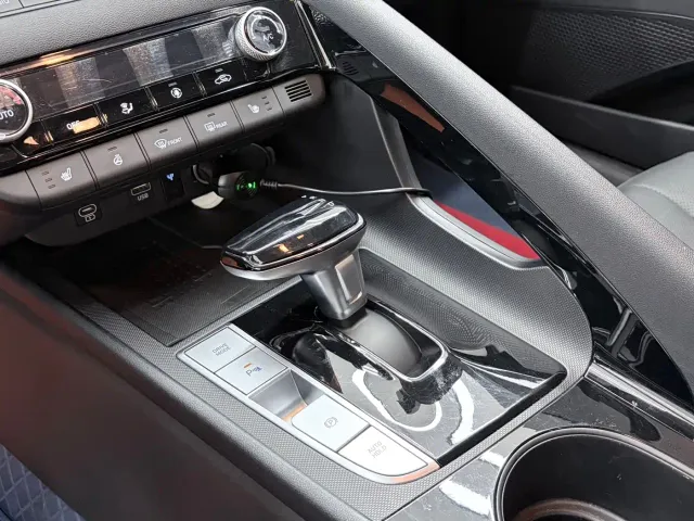Hyundai Elantra — Фото автомобиля 14