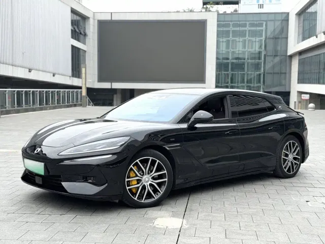 Фотография автомобиля — Denza Z9GT