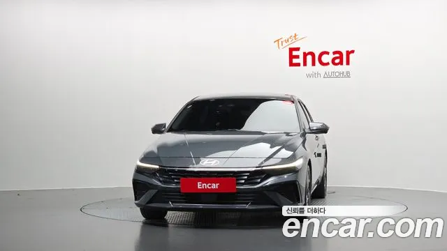 Hyundai Avante CN7 — Фото автомобиля 3