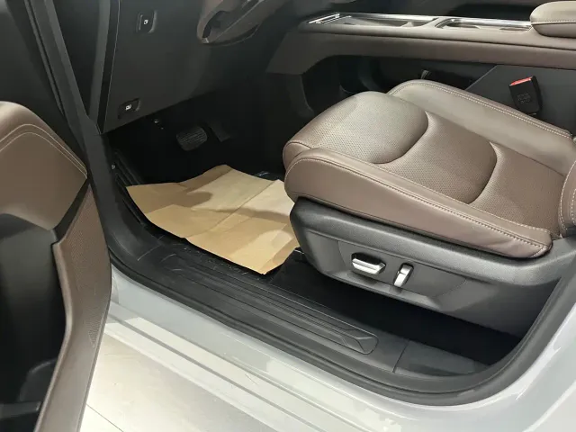 Wuling Starlight 560 — Фото автомобиля 9