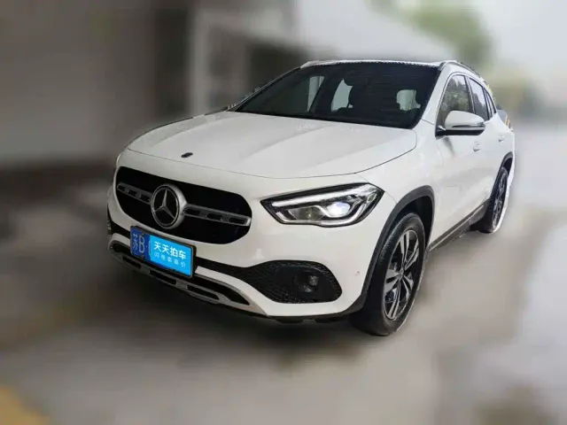 Фотография автомобиля — Mercedes-Benz GLA-Class