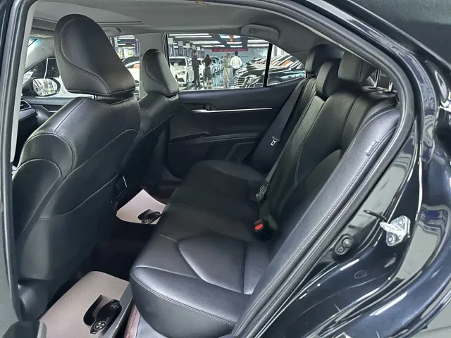 Toyota Camry — Фото автомобиля 5