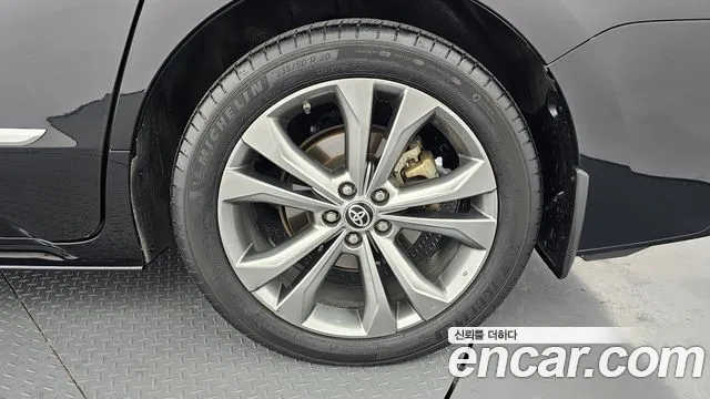 Toyota Sienna — Фото автомобиля 20