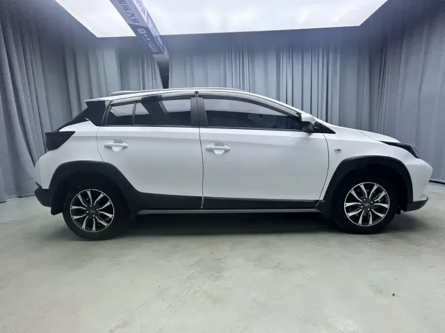 Toyota YARiS L Zhi Xuan — Фото автомобиля 5
