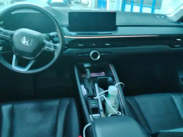 Honda Accord — Фото автомобиля 12