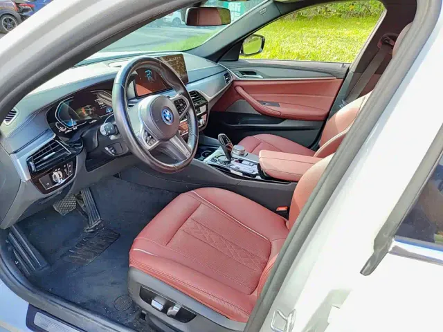 BMW 5 Series — Фото автомобиля 7