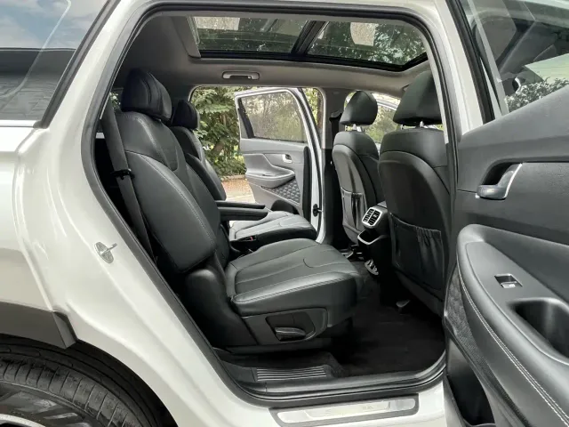 Hyundai Santa Fe — Фото автомобиля 17