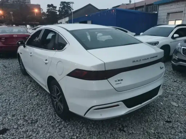 BYD Qin PLUS — Фото автомобиля 4