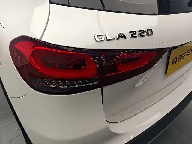 Mercedes-Benz GLA-Class — Фото автомобиля 19