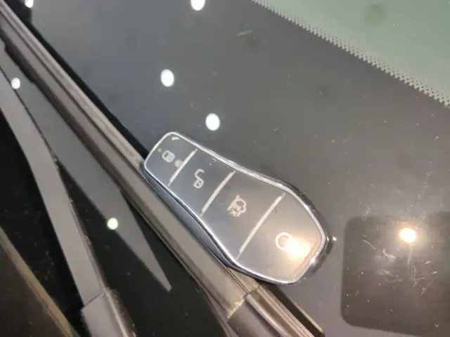 BYD Seal 07 DM-i — Фото автомобиля 8