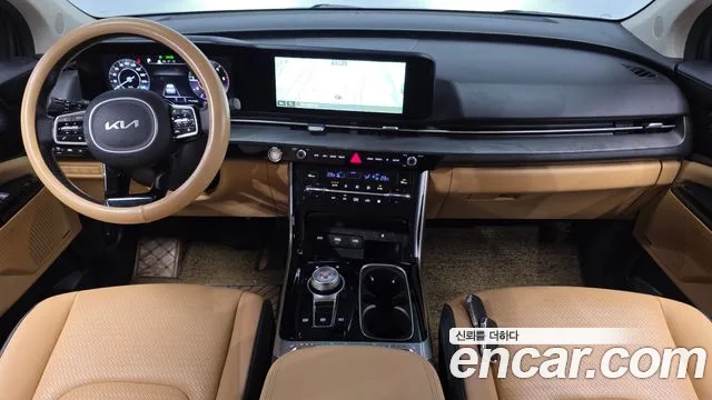 Kia Canival — Фото автомобиля 7