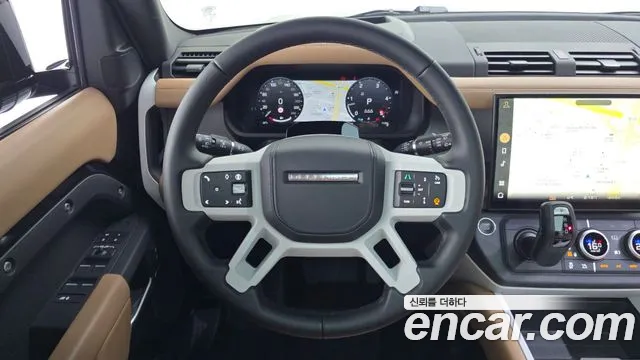 Land Rover Defender — Фото автомобиля 15