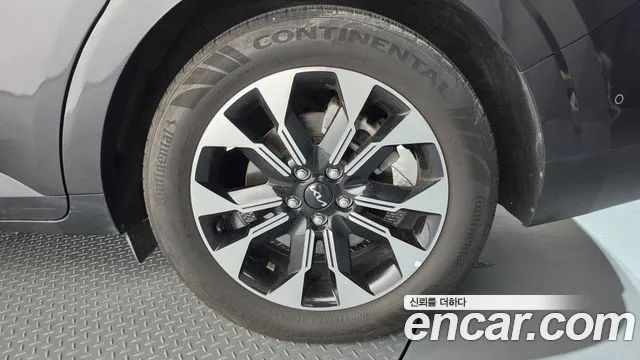 Kia Carnival Generation 4 — Фото автомобиля 6