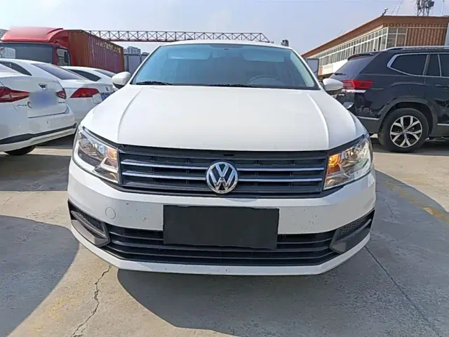 Volkswagen Santana — Фото автомобиля 2
