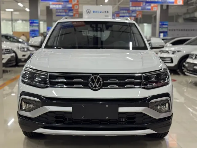 Volkswagen T-Cross — Фото автомобиля 2