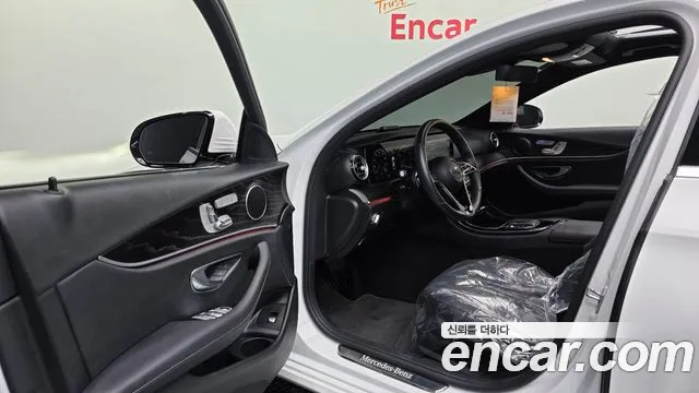 Mercedes-Benz E-Class W213 — Фото автомобиля 15