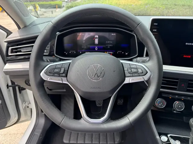 Volkswagen Sagitar — Фото автомобиля 17