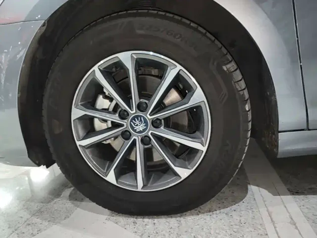 BYD Qin PLUS — Фото автомобиля 22