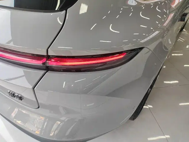 Nio ET5 Touring — Фото автомобиля 7