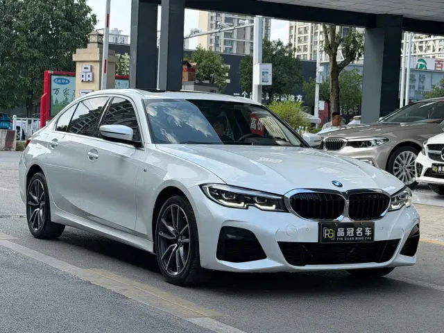 BMW 3 Series — Фото автомобиля 3