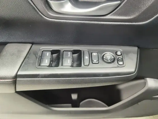 Honda CR-V — Фото автомобиля 9