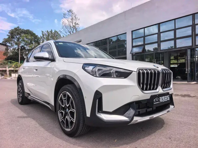 BMW X1 — Фото автомобиля 3