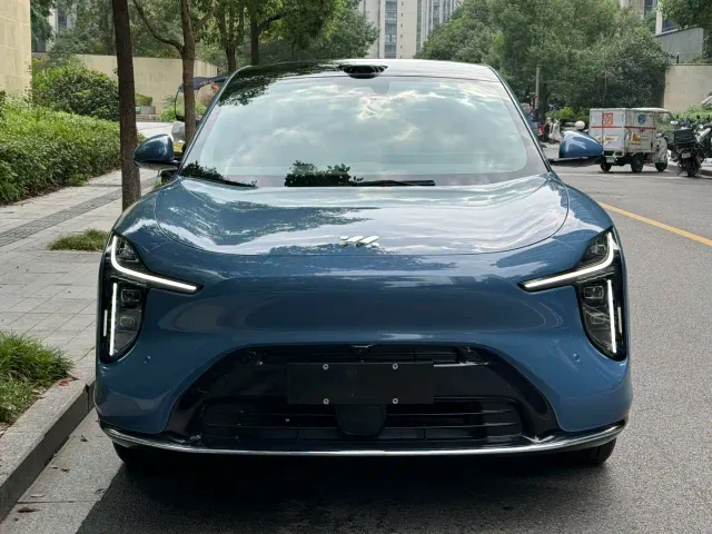 IM Motors LS6 — Фото автомобиля 2