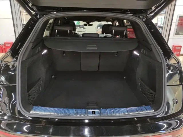 Audi Q5L — Фото автомобиля 18