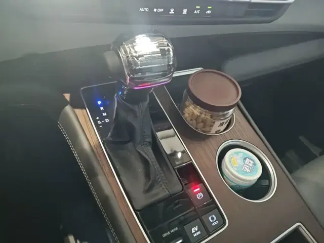 Toyota Sienna — Фото автомобиля 13