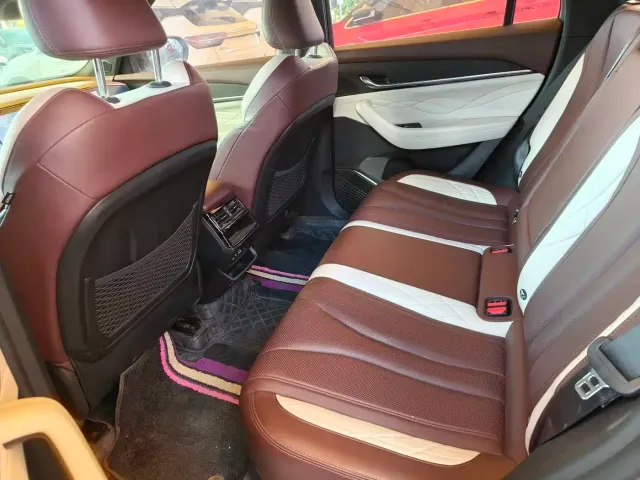 Geely Xingyue L — Фото автомобиля 6
