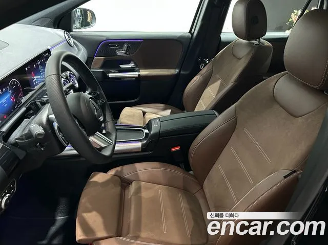 Mercedes-Benz GLA-Class H247 — Фото автомобиля 10