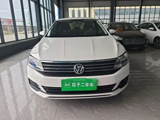 Volkswagen Lavida — Фото автомобиля 2