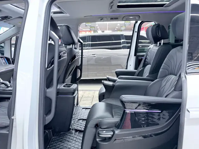GAC Trumpchi M8 — Фото автомобиля 11