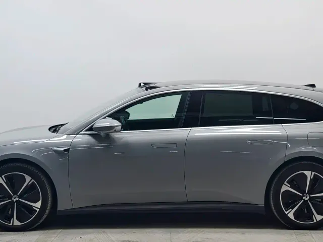 Nio ET5 Touring — Фото автомобиля 7