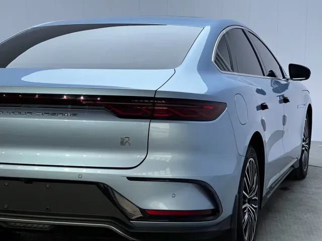 BYD Han — Фото автомобиля 15