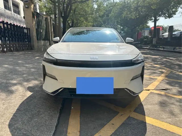 Geely Galaxy L6 — Фото автомобиля 2