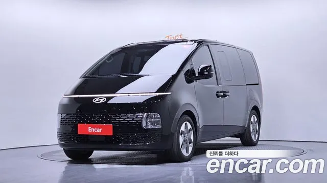 Фотография автомобиля — Hyundai Staria