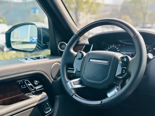 Land Rover Range Rover — Фото автомобиля 6