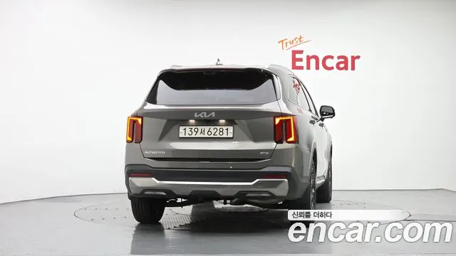 Kia Sorento — Фото автомобиля 4