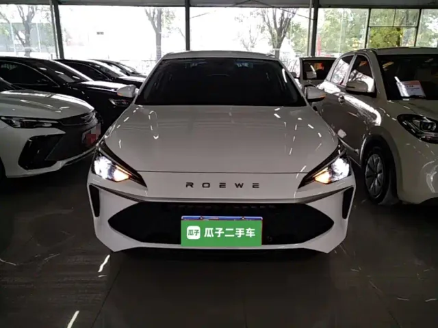 Roewe i5 — Фото автомобиля 2