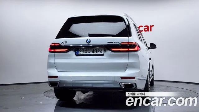 BMW X7 — Фото автомобиля 4