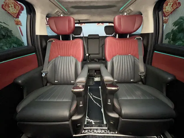 GAC Trumpchi E9 — Фото автомобиля 25